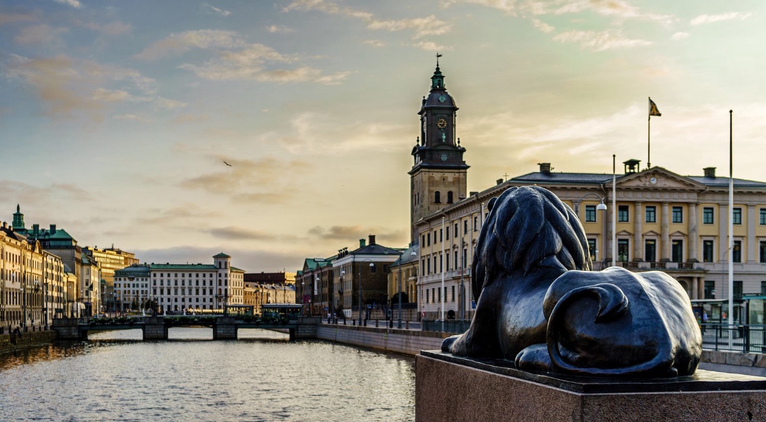 Gothenburg harbour and canal at dusk